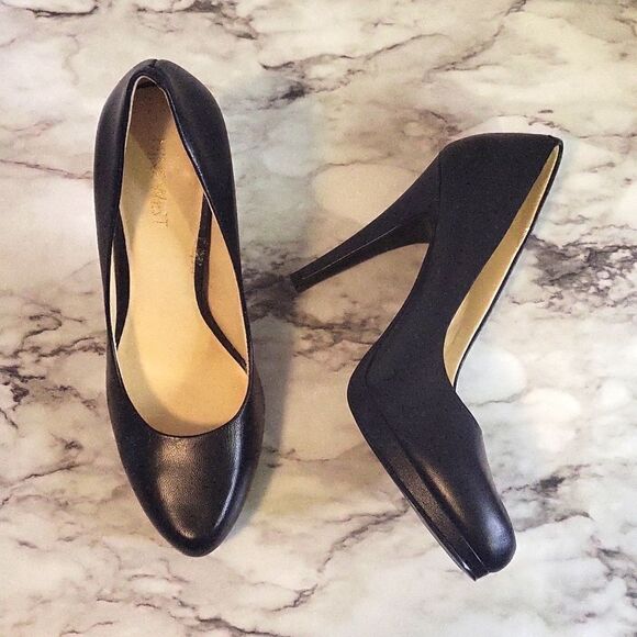 Nine West Rocha black leather almond toe slip on platform heels 8M - Picture 5 of 17